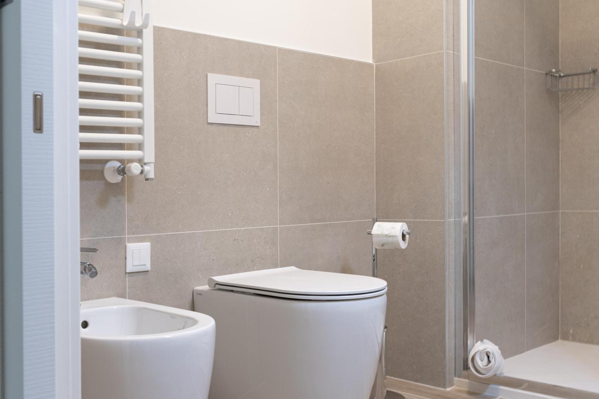 Hurban Anastasio 12 Park Apartment *
