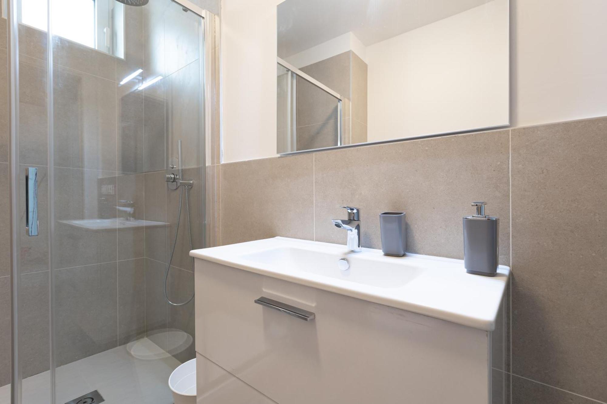 Hurban Anastasio 12 Park * Triest